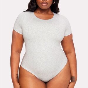 Yitty Snug Cotton Short Sleeve Brief Bodysuit